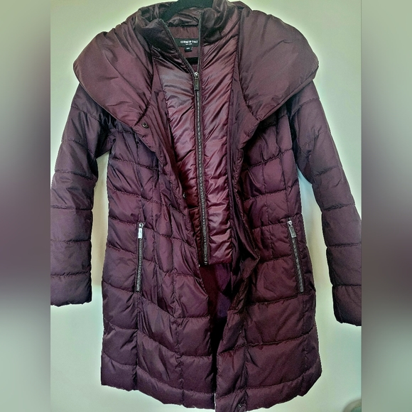 Burgundy long puffer coat - Picture 3 of 6